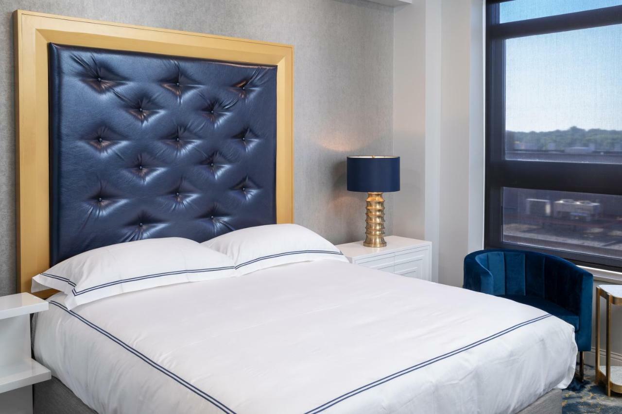 Hotel On Phillips Sioux Falls Bagian luar foto