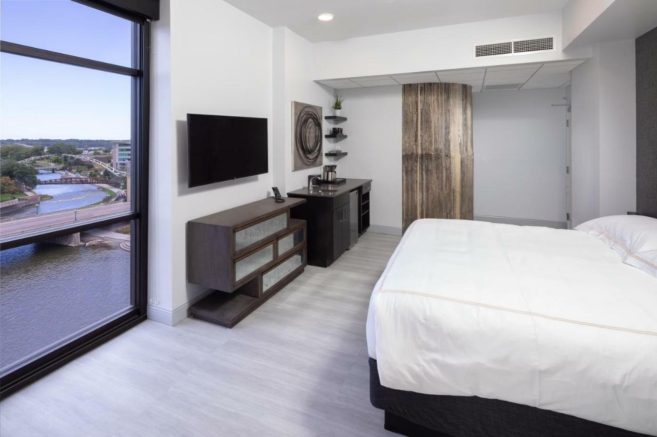 Hotel On Phillips Sioux Falls Bagian luar foto